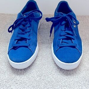 Suade Puma blue sneakers size 9